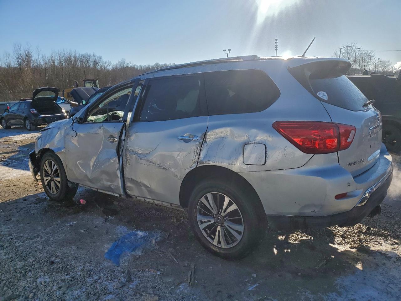 2017 NISSAN PATHFINDER S photo 2