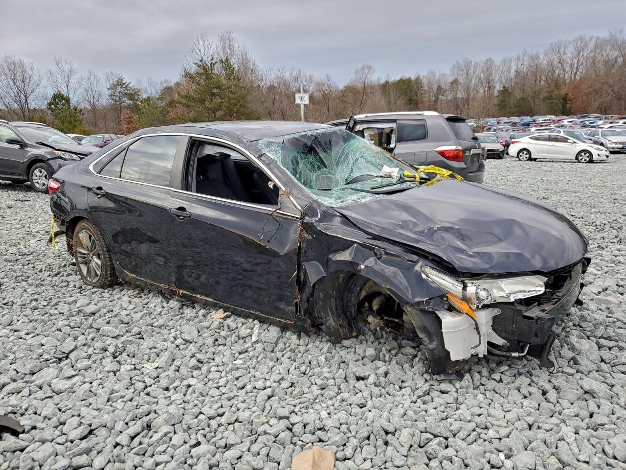 2017 TOYOTA CAMRY LE photo 7