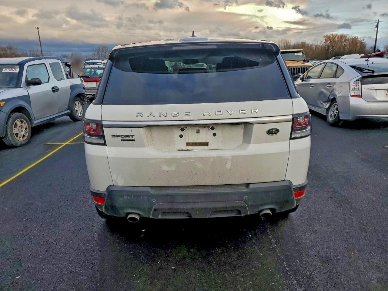 2016 LAND ROVER RANGE ROVER SPORT HSE photo 6