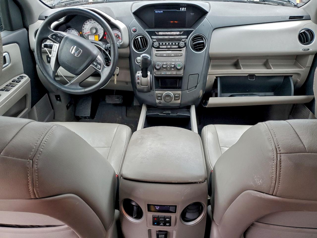 2015 HONDA PILOT SE photo 8