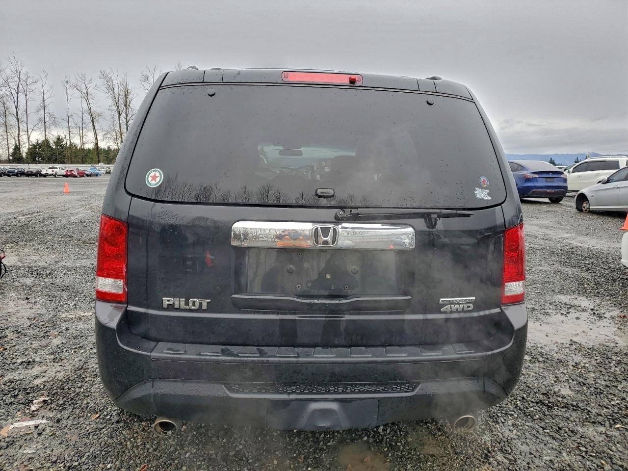 2015 HONDA PILOT SE photo 6