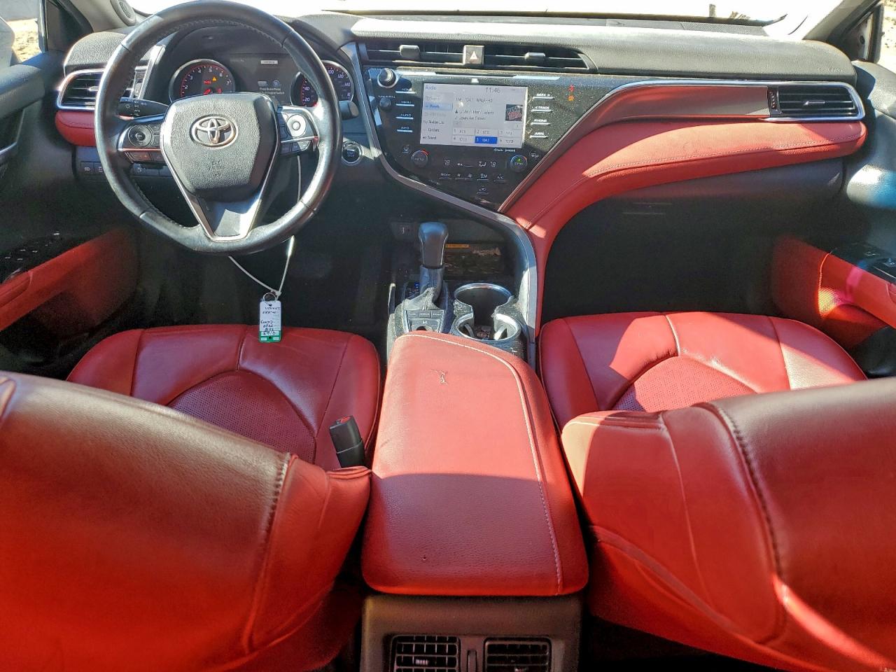 2018 TOYOTA CAMRY XSE photo 8