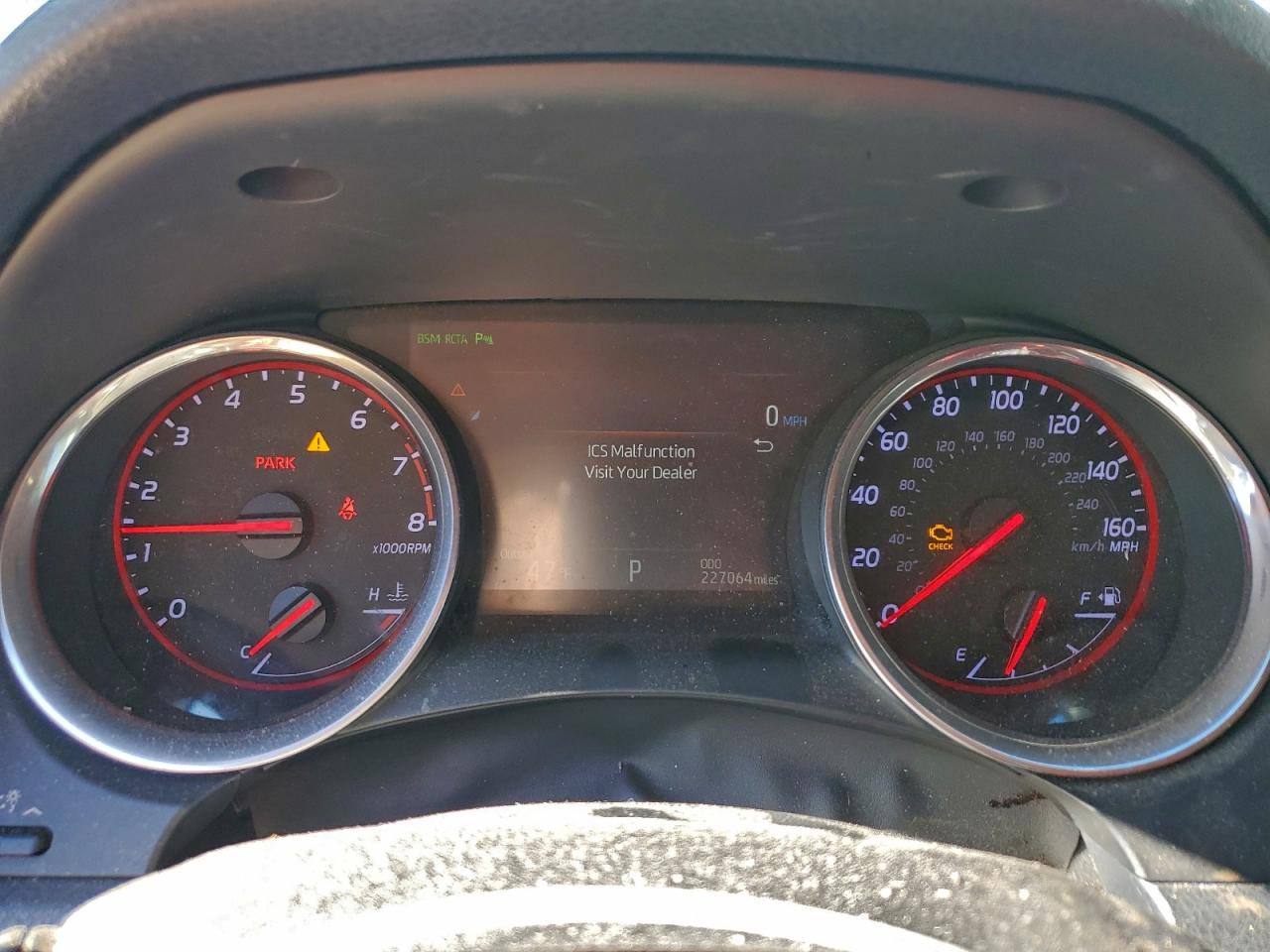 2018 TOYOTA CAMRY XSE photo 9
