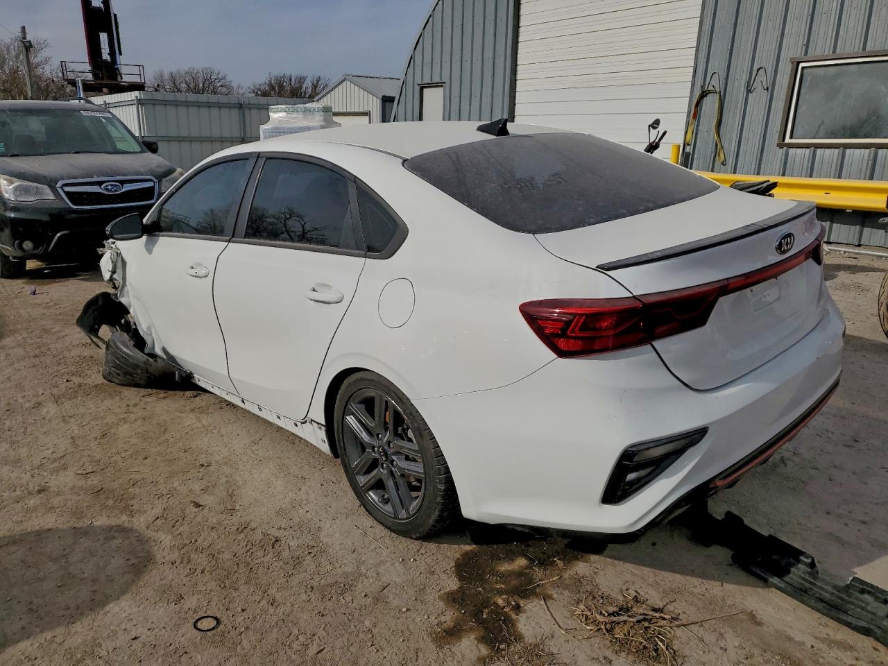 2021 KIA FORTE GT LINE photo 2
