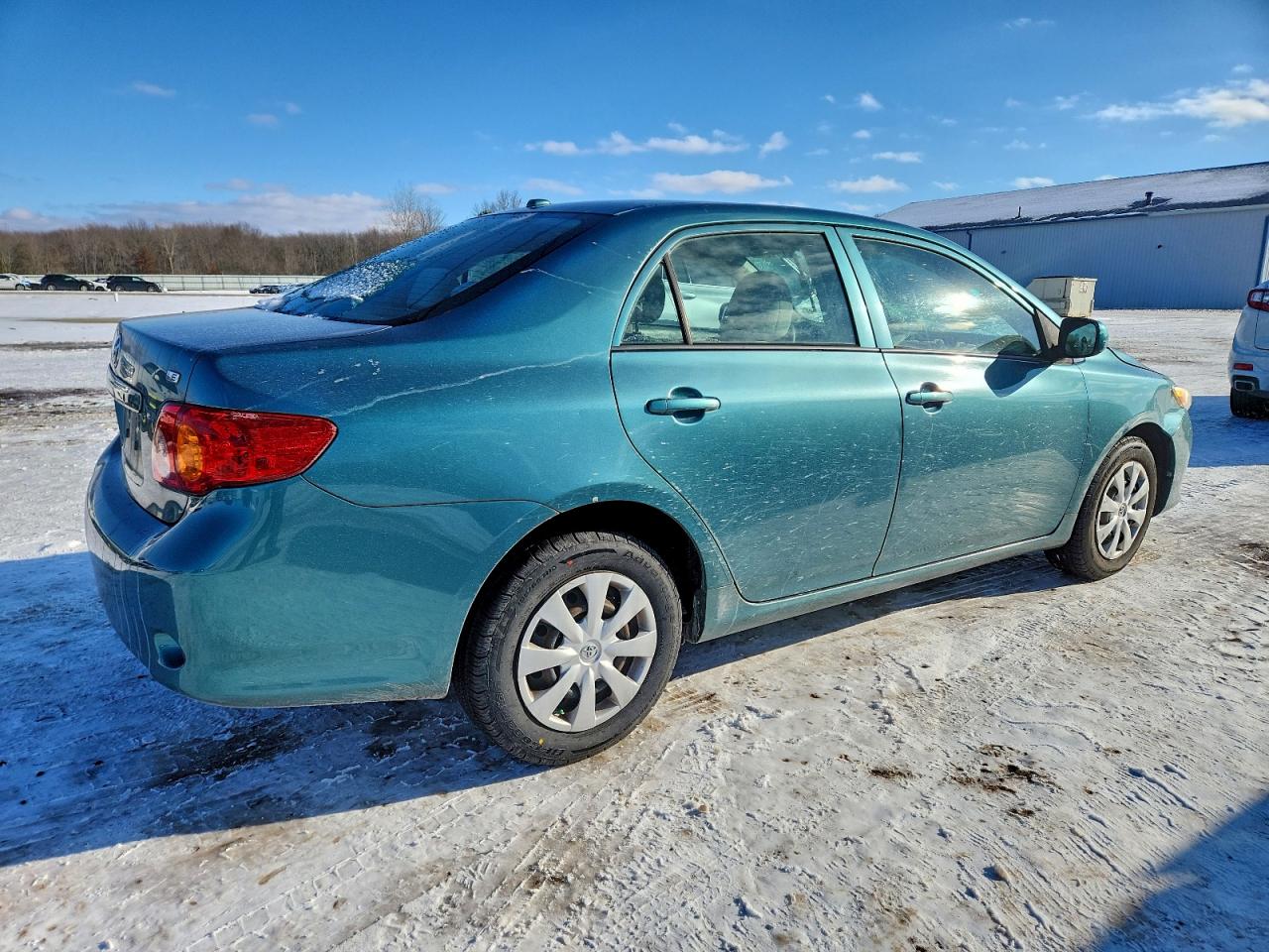 2010 TOYOTA COROLLA BASE photo 3