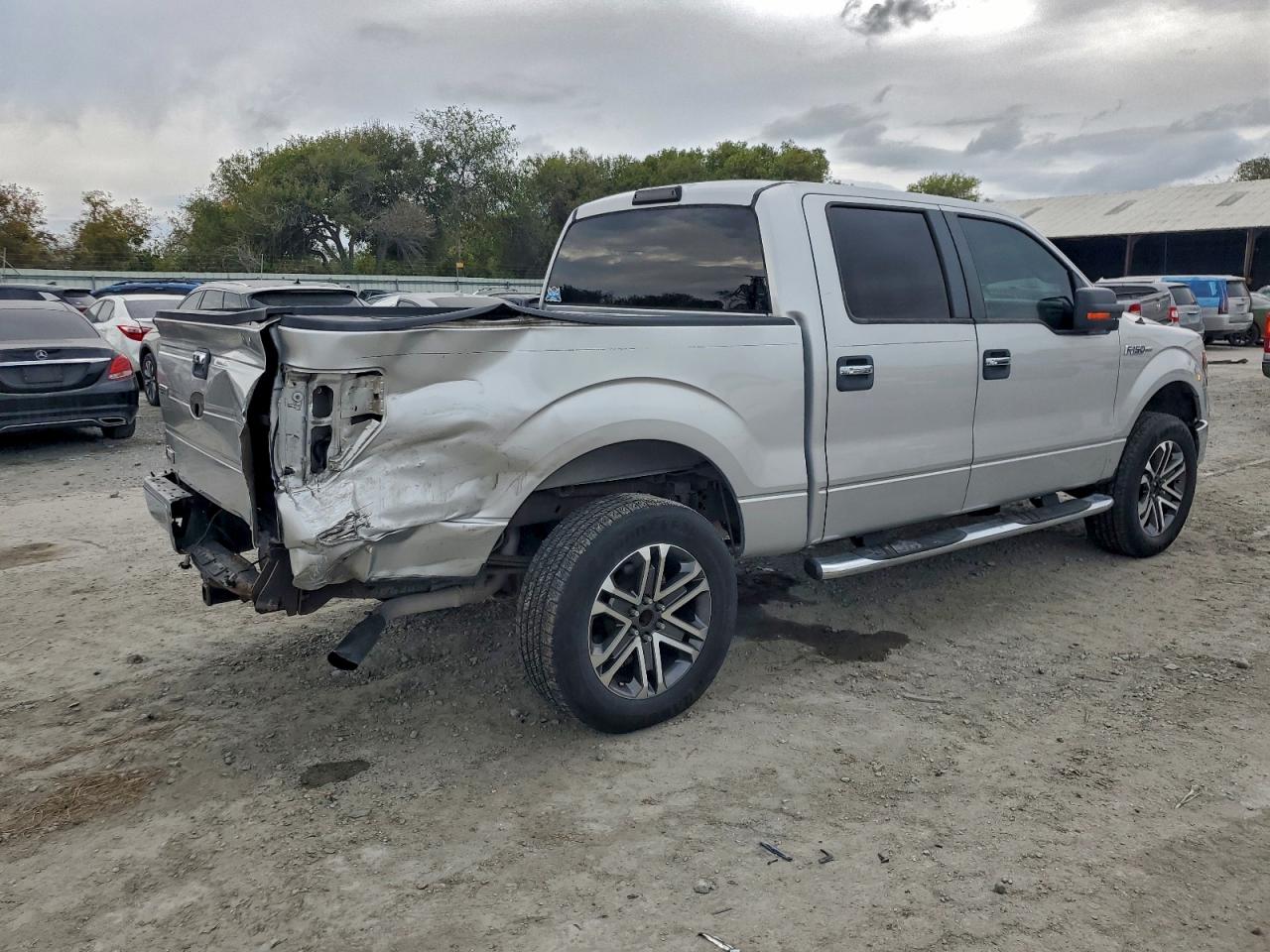 2010 FORD F150 SUPERCREW photo 3