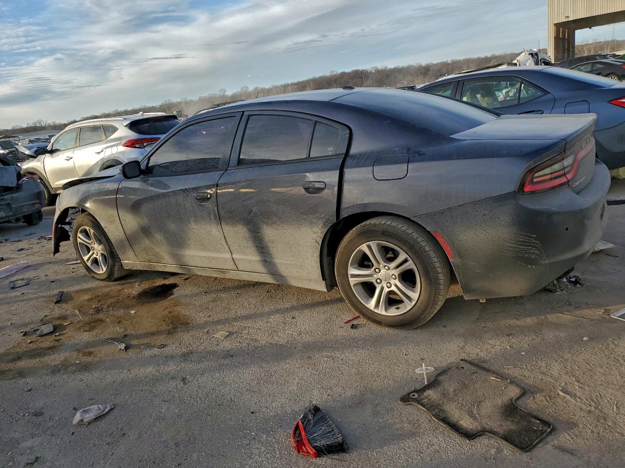 2016 DODGE CHARGER SE photo 3