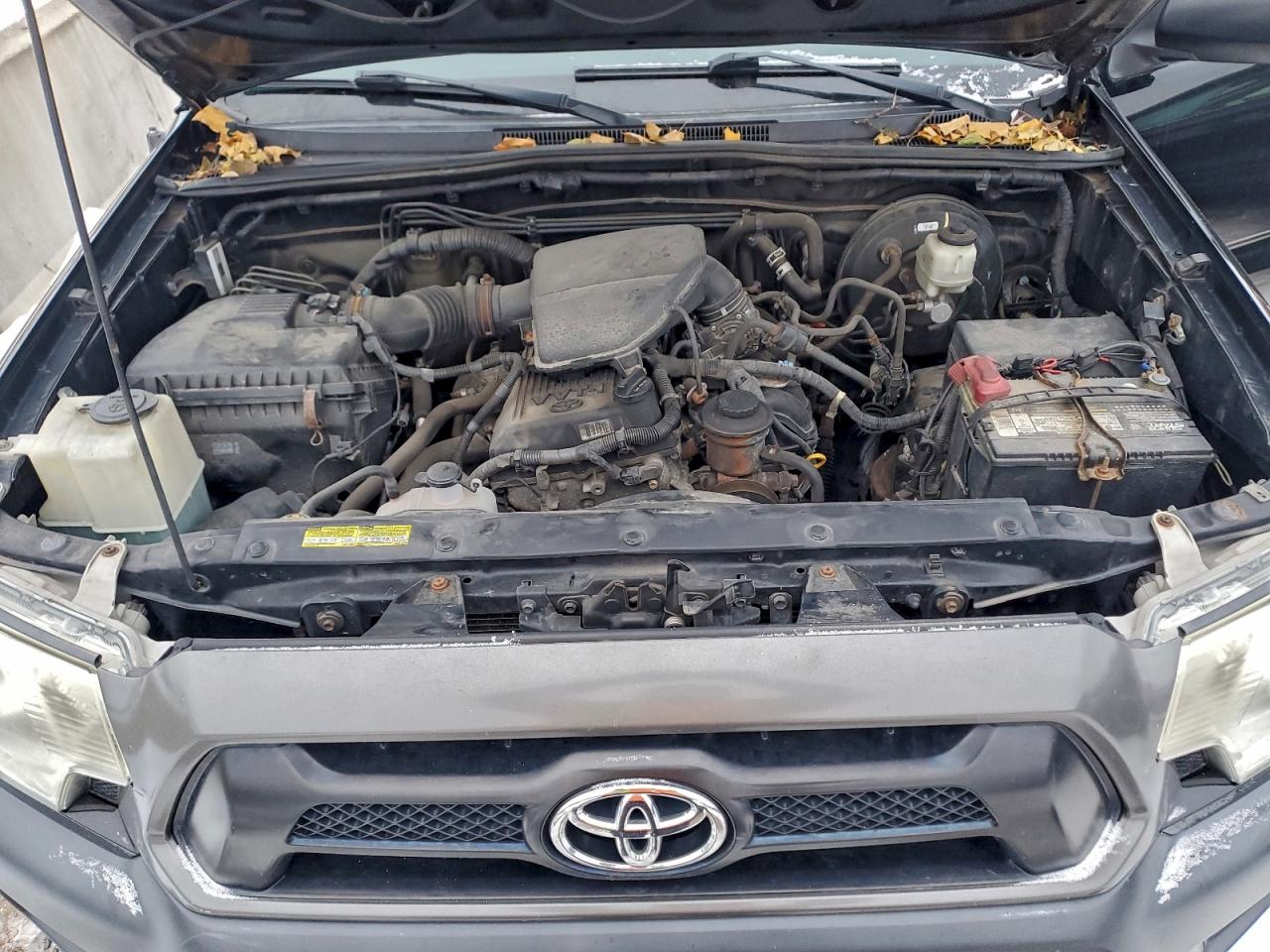 2013 TOYOTA TACOMA photo 11