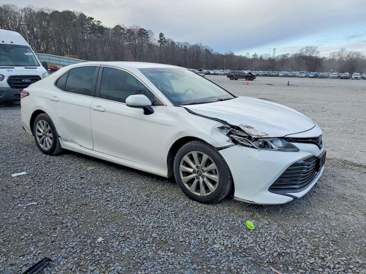 2018 TOYOTA CAMRY L photo 7