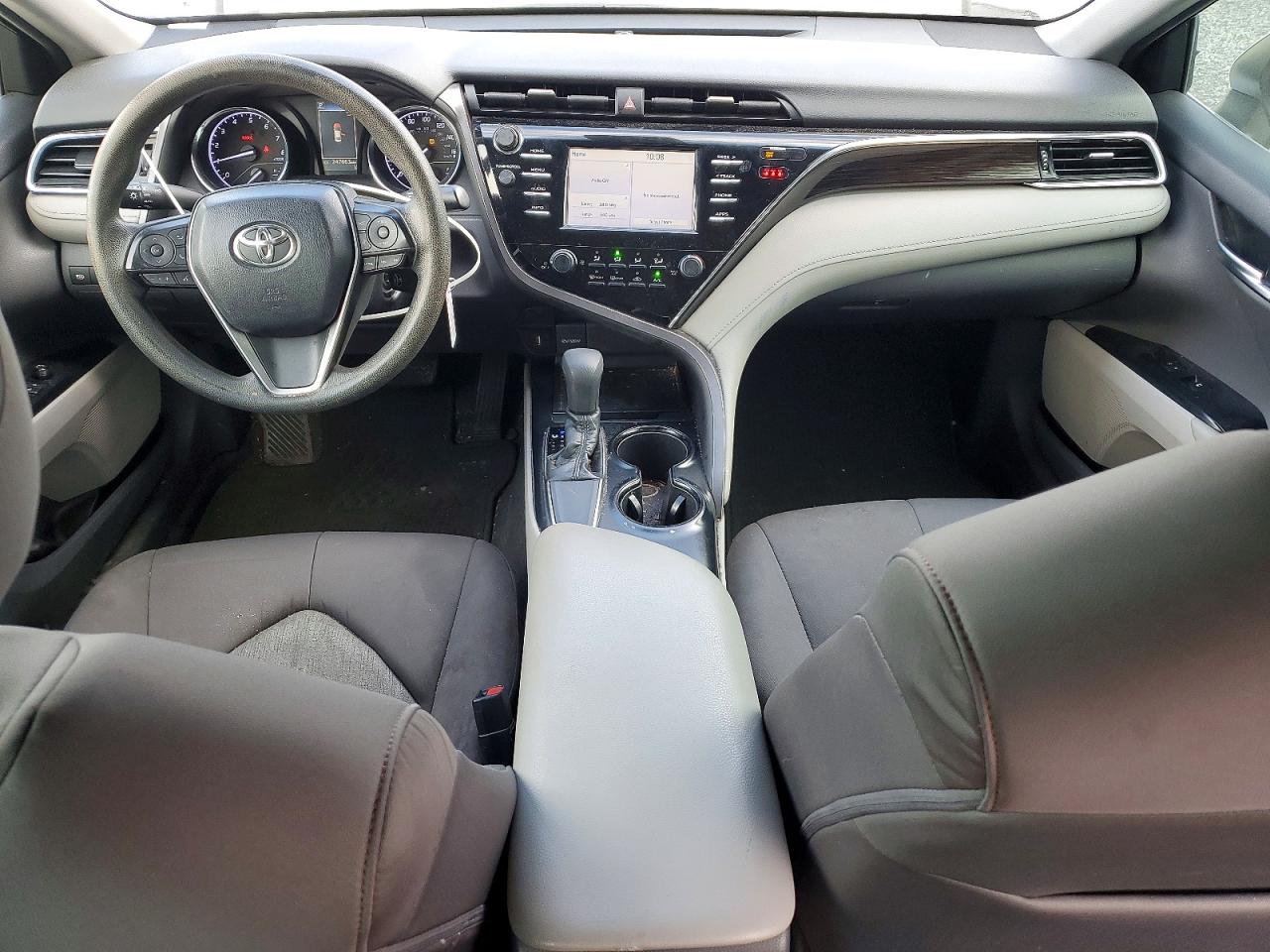 2018 TOYOTA CAMRY L photo 15
