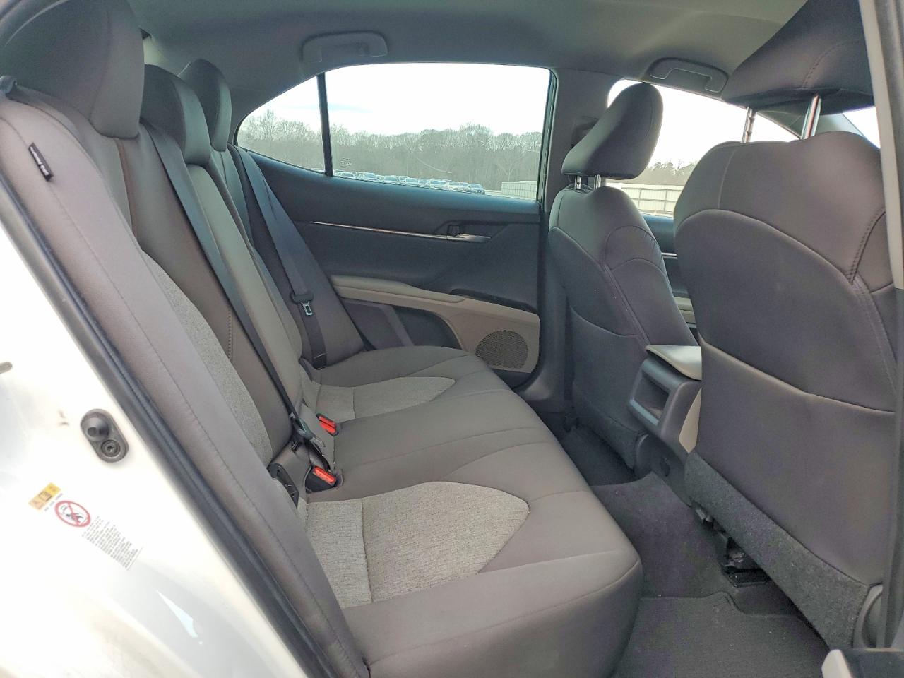 2018 TOYOTA CAMRY L photo 19