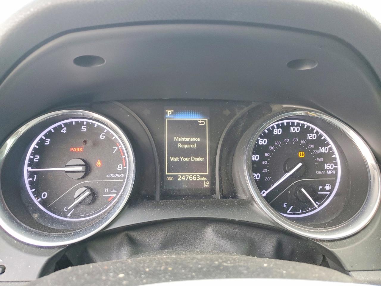 2018 TOYOTA CAMRY L photo 17