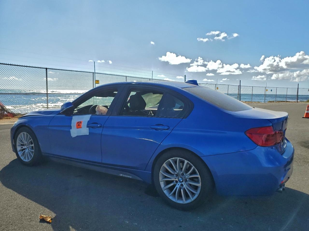 2017 BMW 330 I photo 2