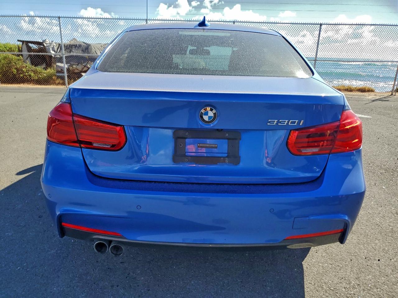 2017 BMW 330 I photo 6