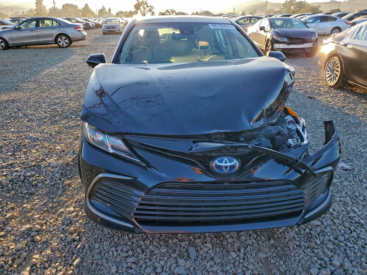 2021 TOYOTA CAMRY LE photo 5