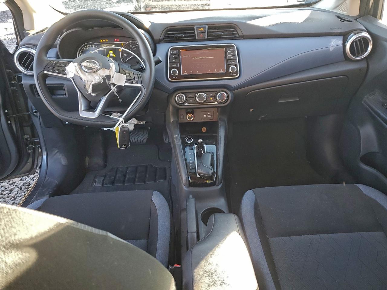 2025 NISSAN VERSA SV photo 15