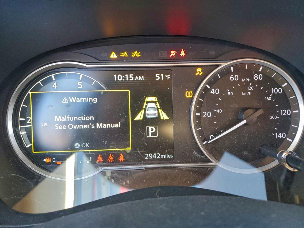 2025 NISSAN VERSA SV photo 17