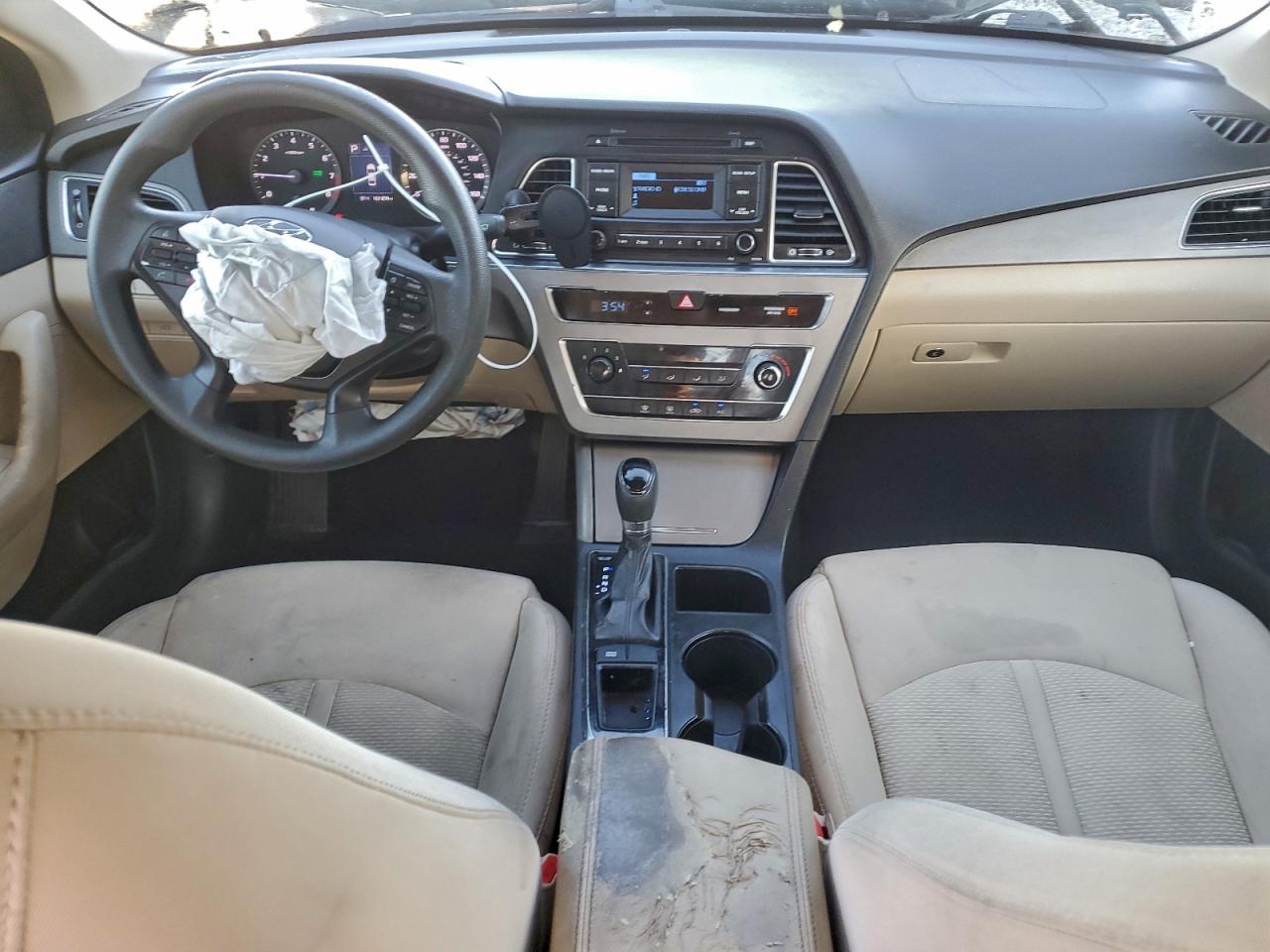 2015 HYUNDAI SONATA SE photo 8
