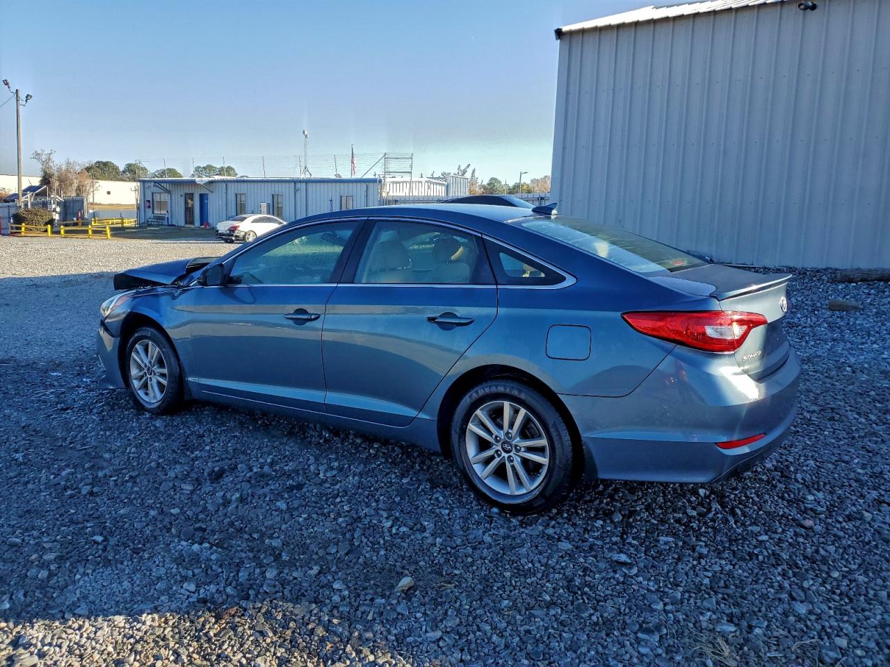 2015 HYUNDAI SONATA SE photo 2