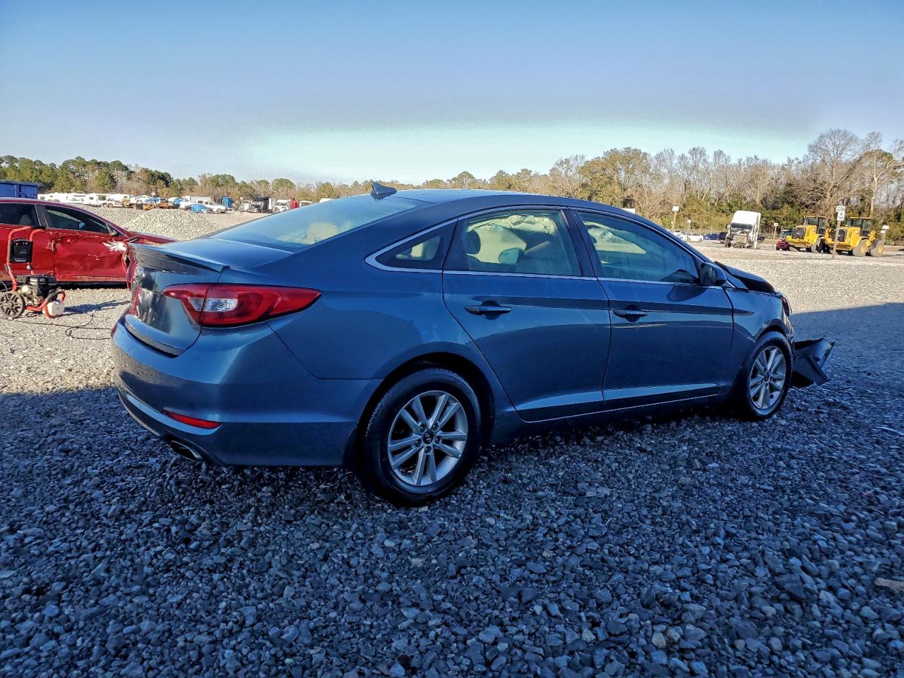 2015 HYUNDAI SONATA SE photo 3