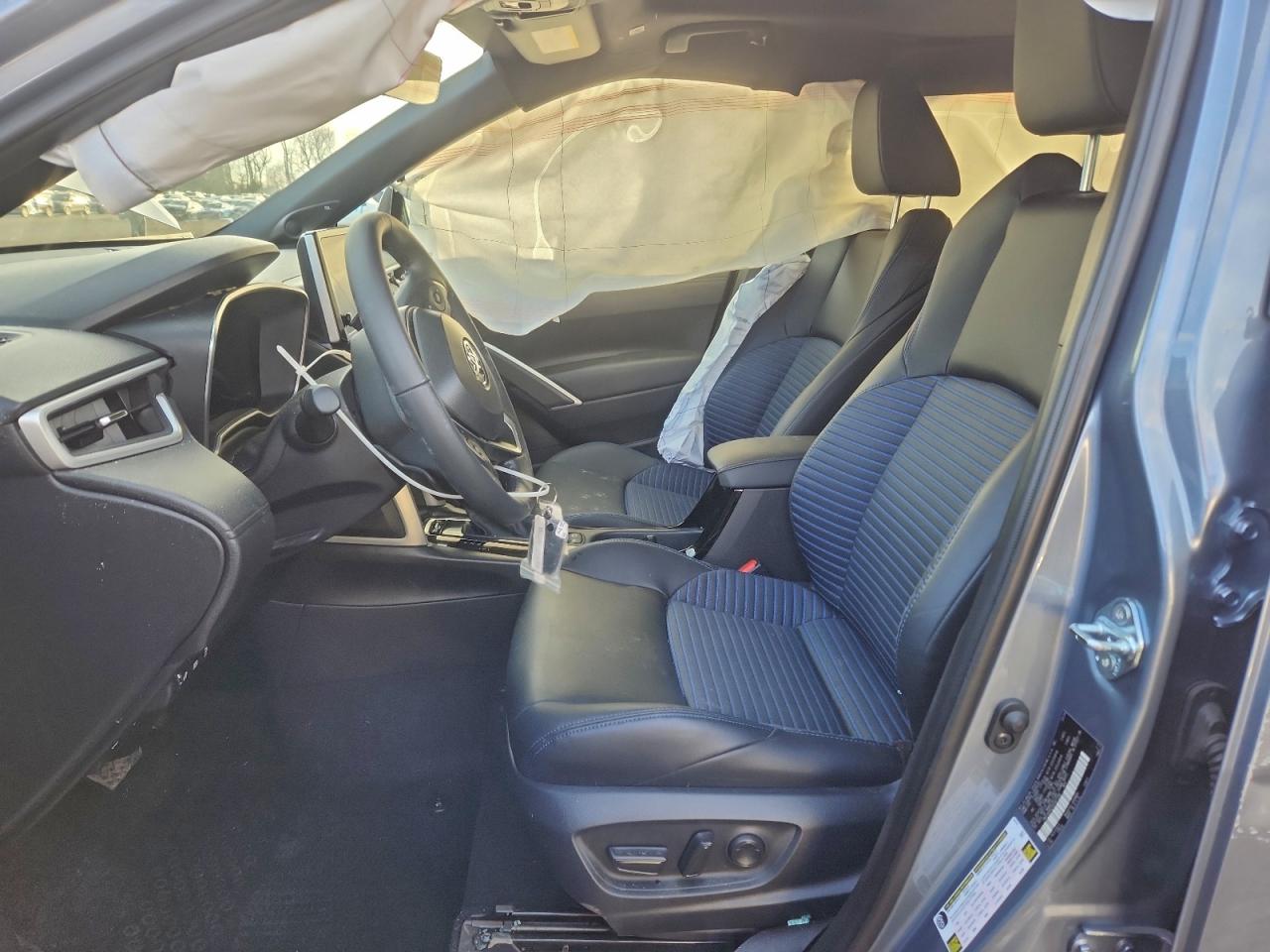 2024 TOYOTA COROLLA CROSS SE photo 7