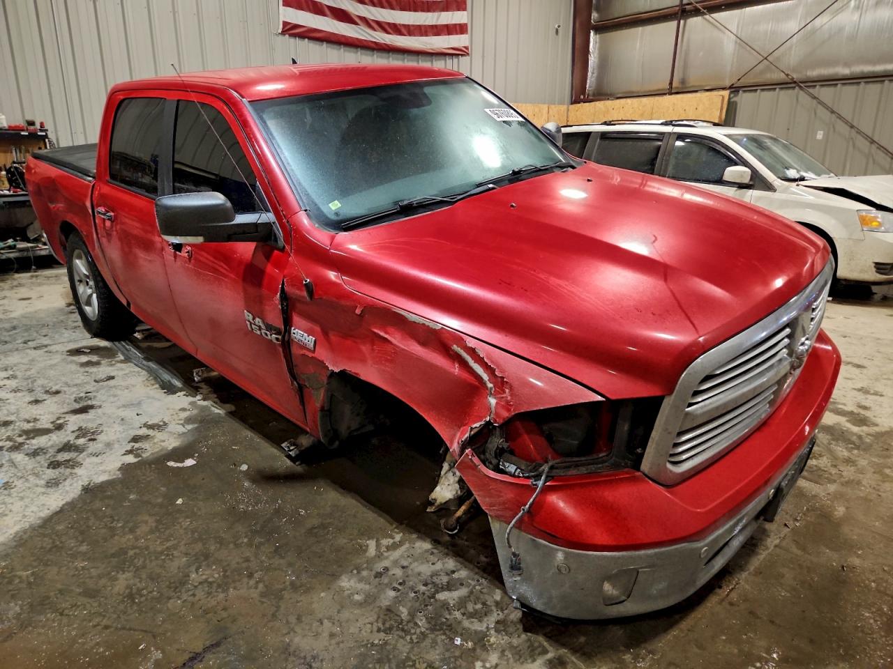 2017 RAM 1500 SLT photo 4