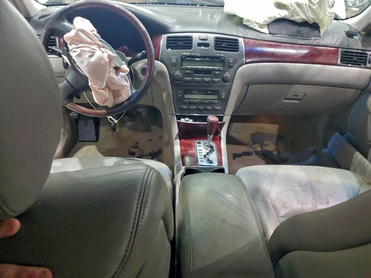 2002 LEXUS ES 300 photo 15