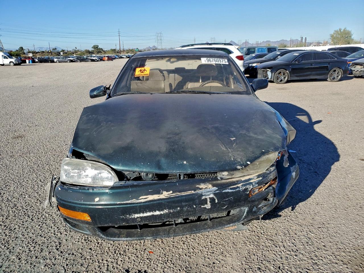 1995 TOYOTA CAMRY LE photo 5