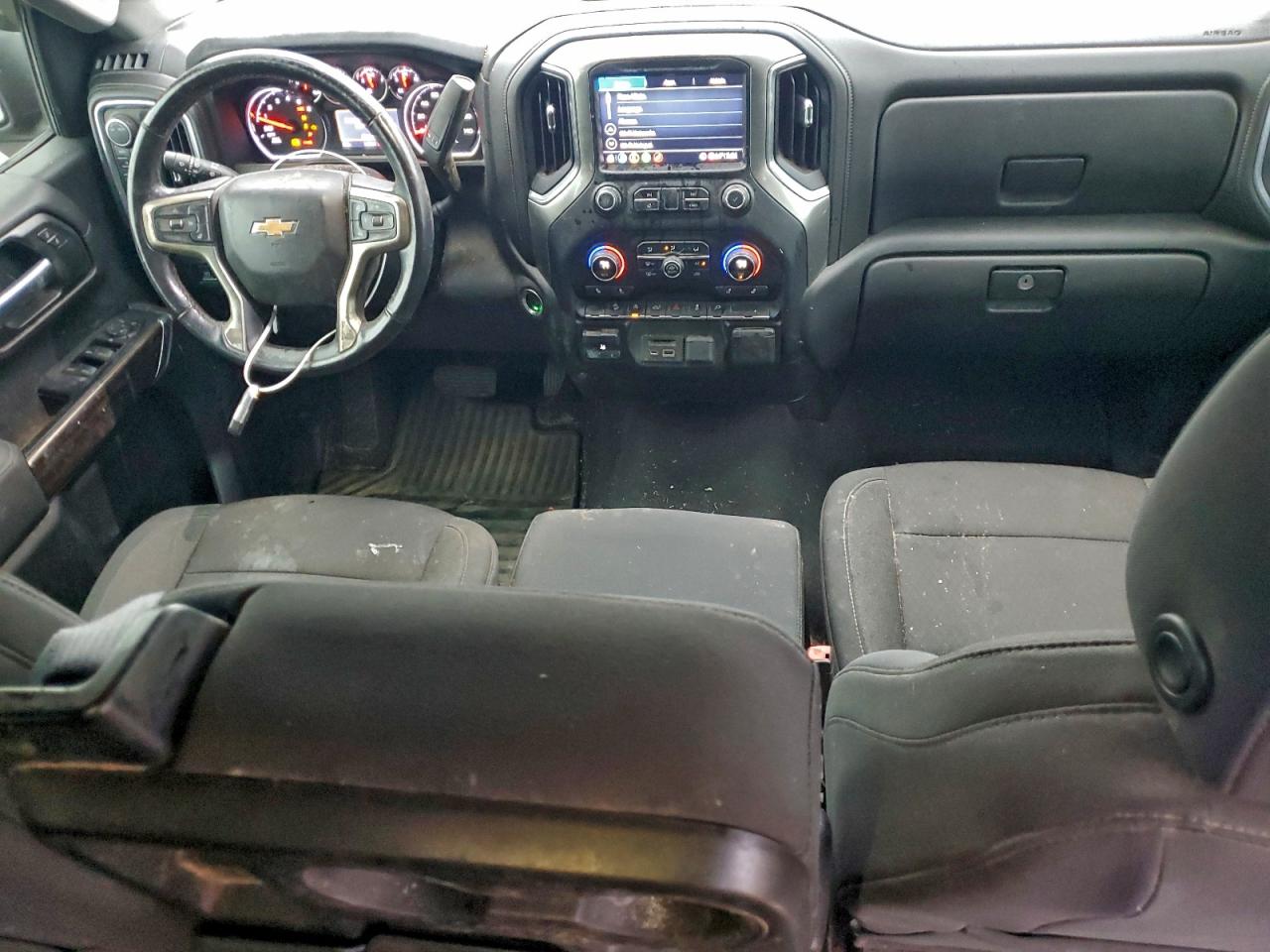 2020 CHEVROLET SILVERADO K1500 LT photo 8