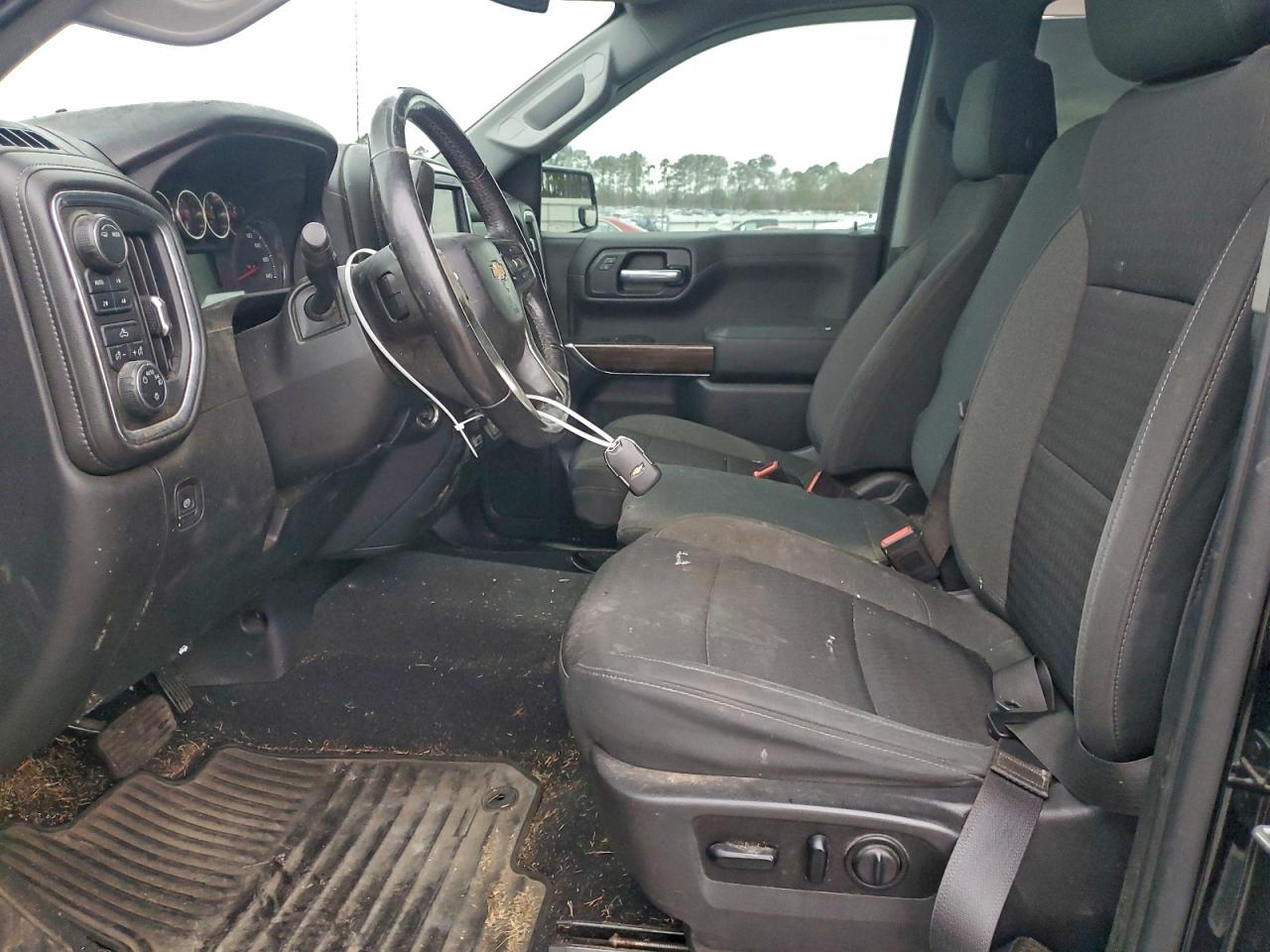 2020 CHEVROLET SILVERADO K1500 LT photo 7