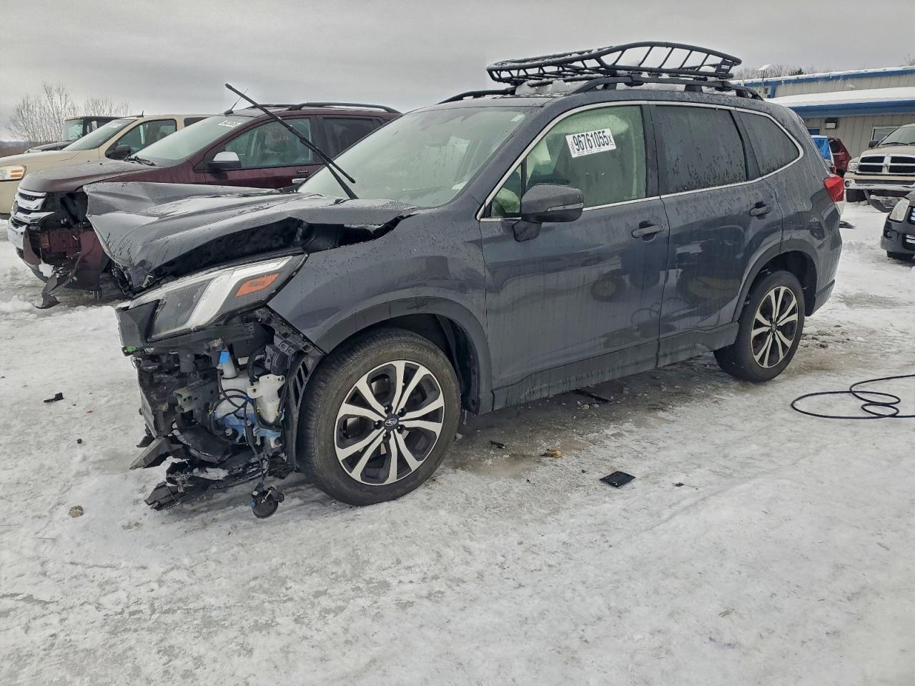 2022 SUBARU FORESTER