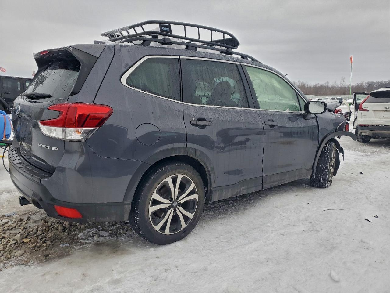 2022 SUBARU FORESTER LIMITED photo 3