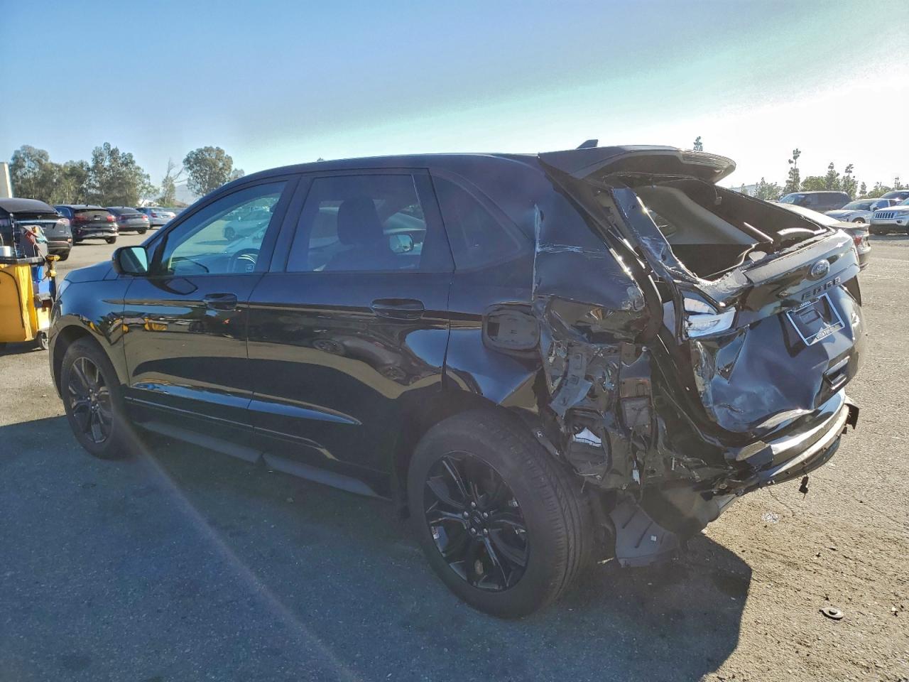 2024 FORD EDGE SE photo 2