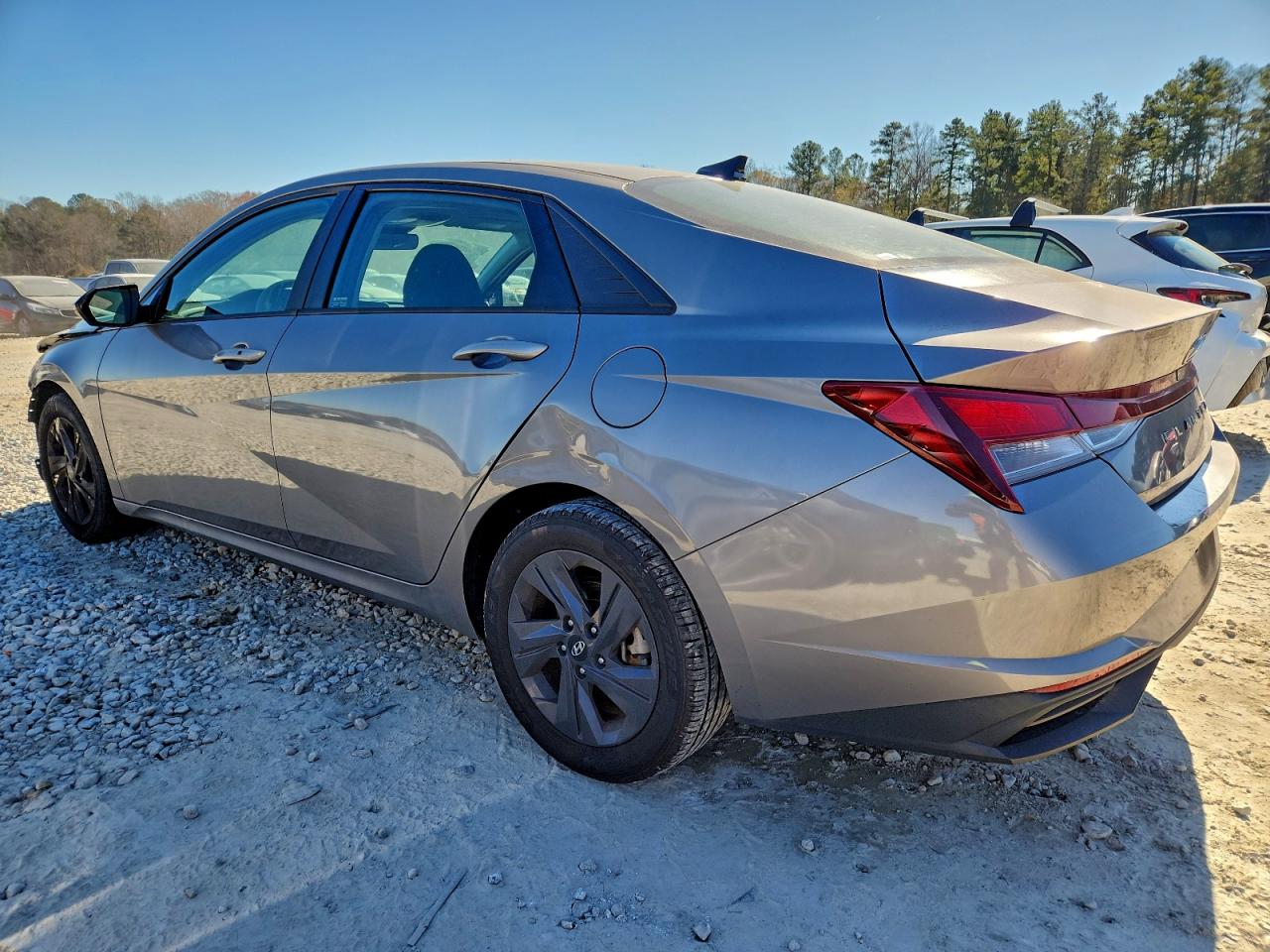 2021 HYUNDAI ELANTRA SEL photo 2