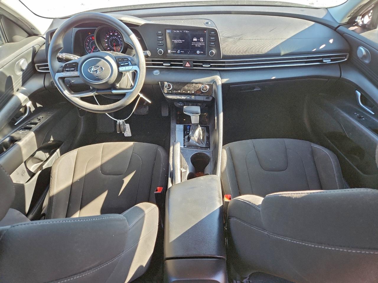 2021 HYUNDAI ELANTRA SEL photo 8