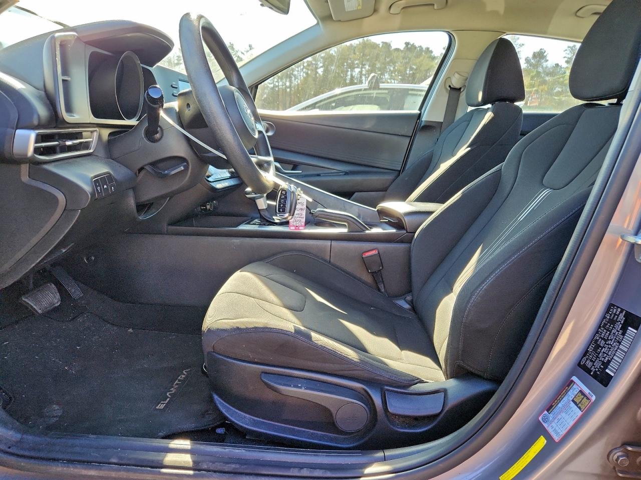 2021 HYUNDAI ELANTRA SEL photo 7