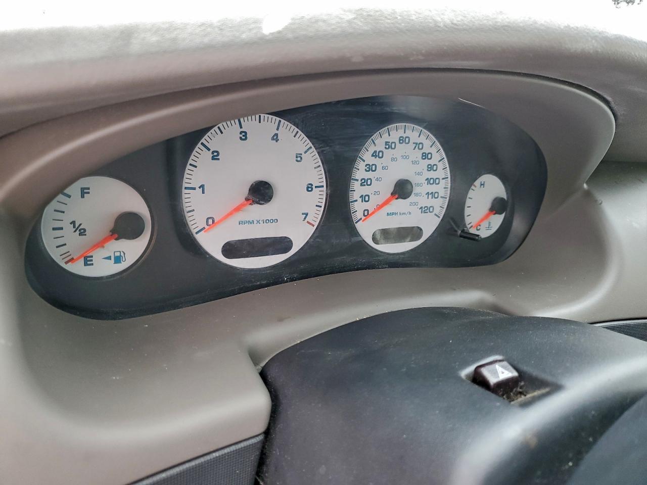 2002 DODGE INTREPID SE photo 9