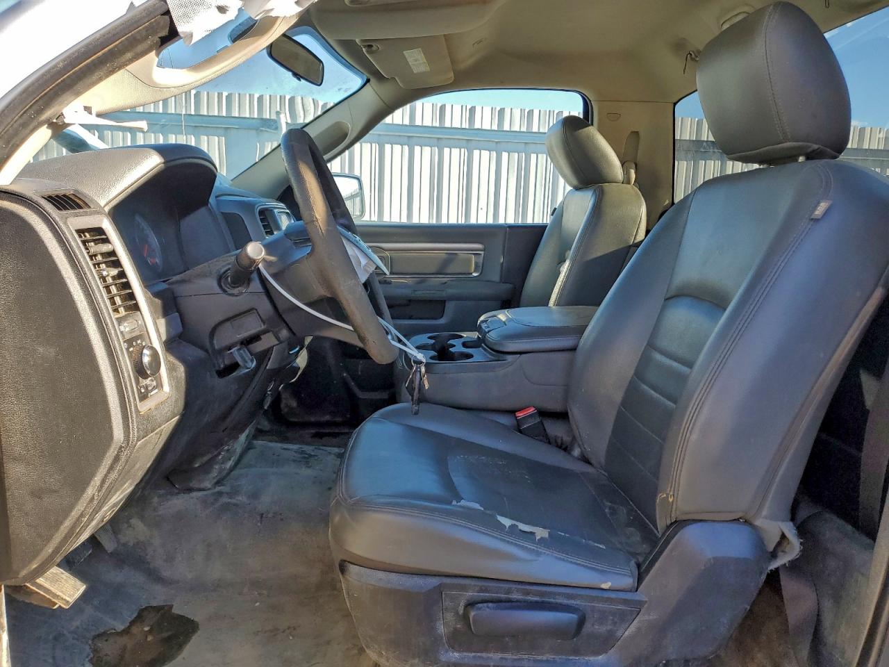 2017 RAM 1500 ST photo 7
