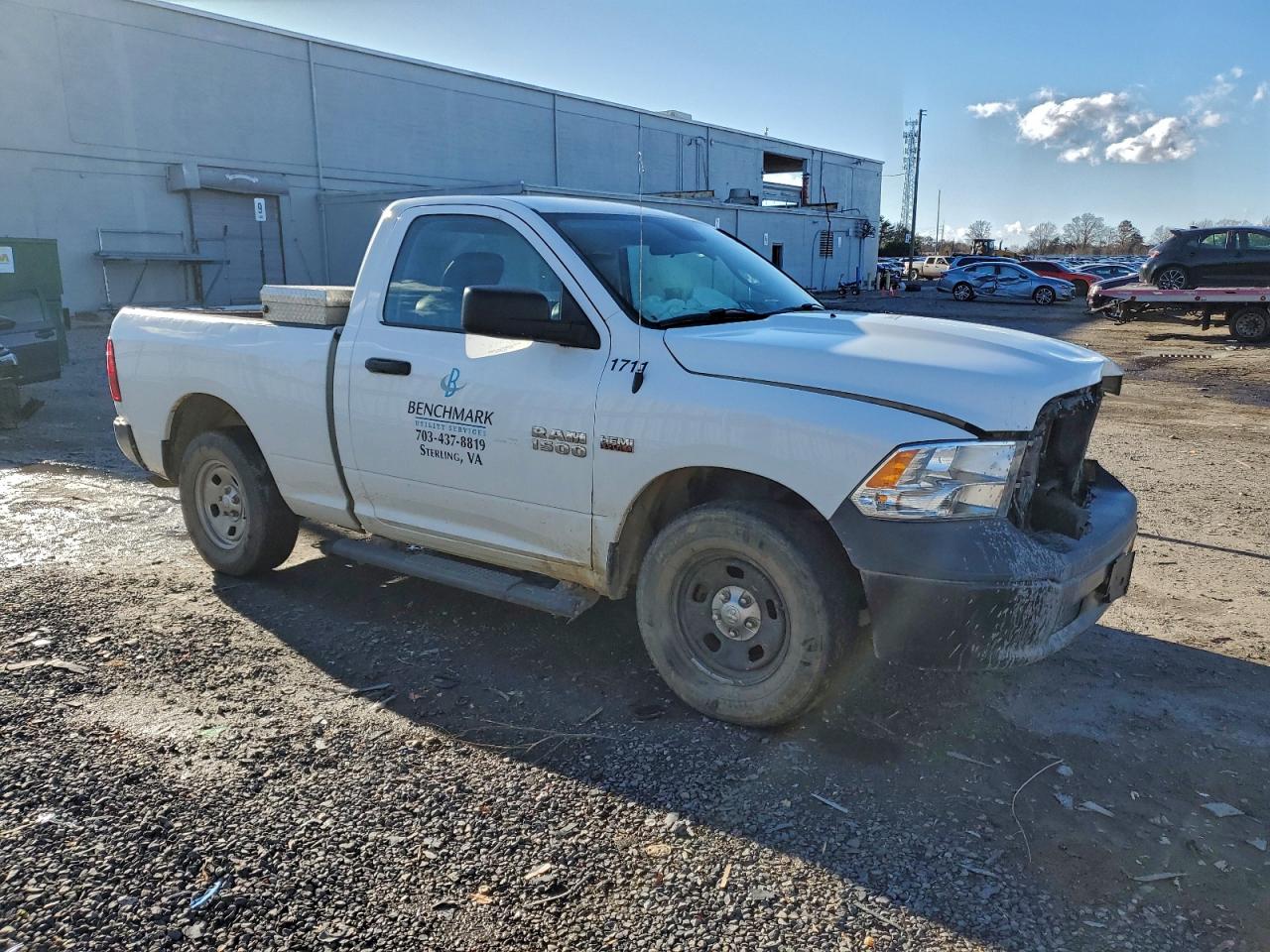 2017 RAM 1500 ST photo 4
