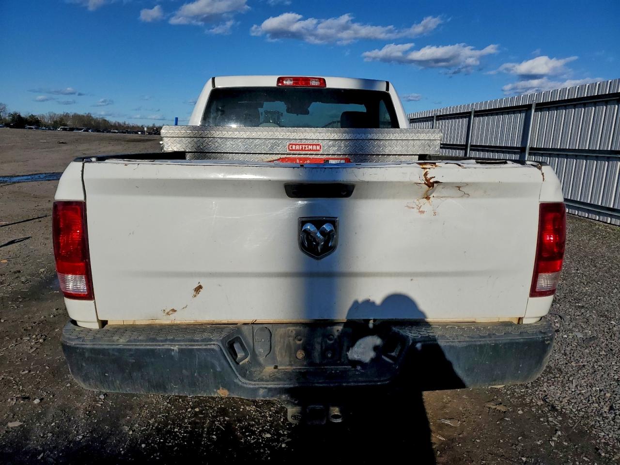 2017 RAM 1500 ST photo 6