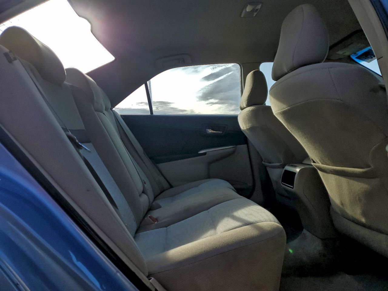 2012 TOYOTA CAMRY HYBRID photo 10