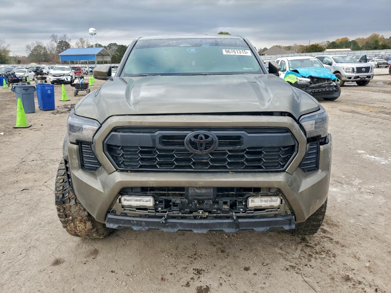 2024 TOYOTA TACOMA DOUBLE CAB photo 9
