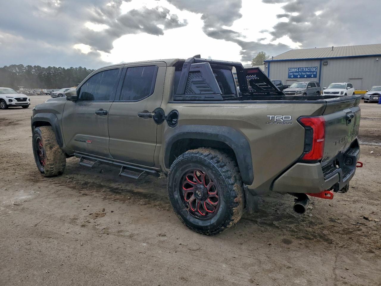 2024 TOYOTA TACOMA DOUBLE CAB photo 3