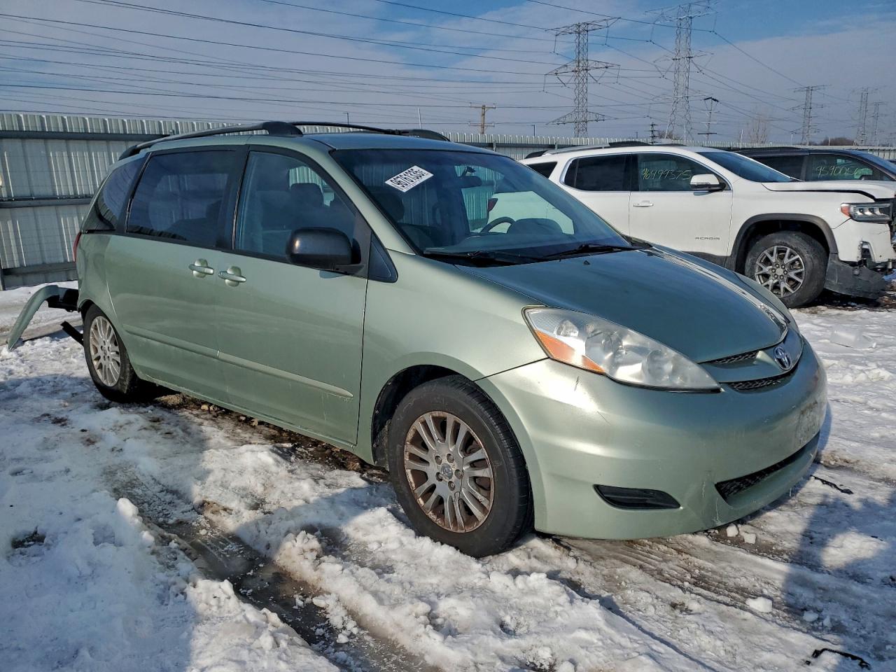 2008 TOYOTA SIENNA CE photo 4