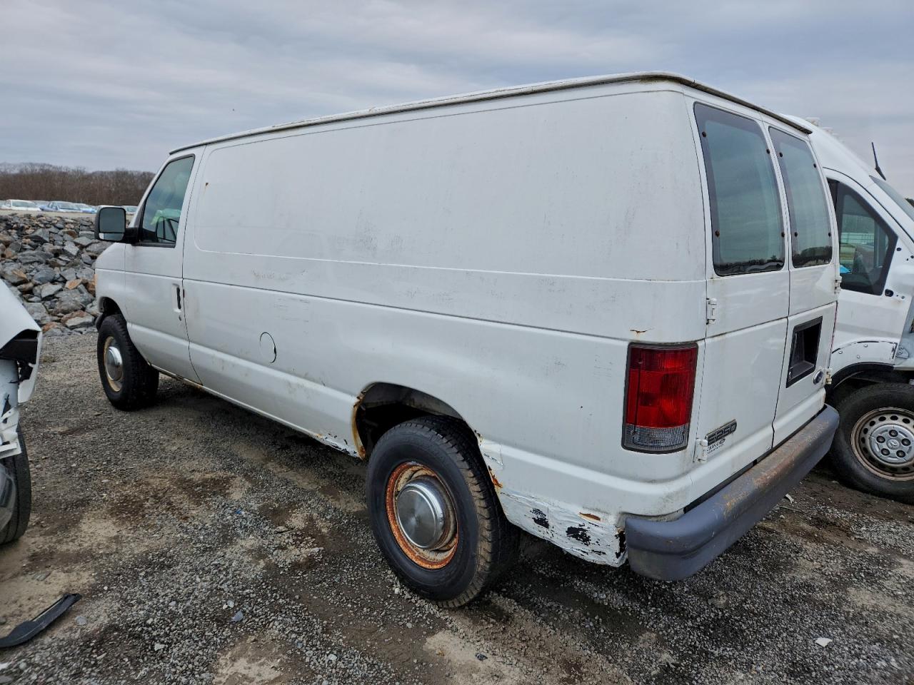 2006 FORD ECONOLINE E250 VAN photo 2