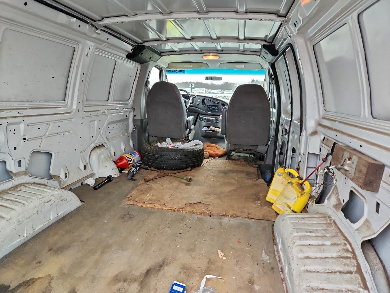 2006 FORD ECONOLINE E250 VAN photo 10