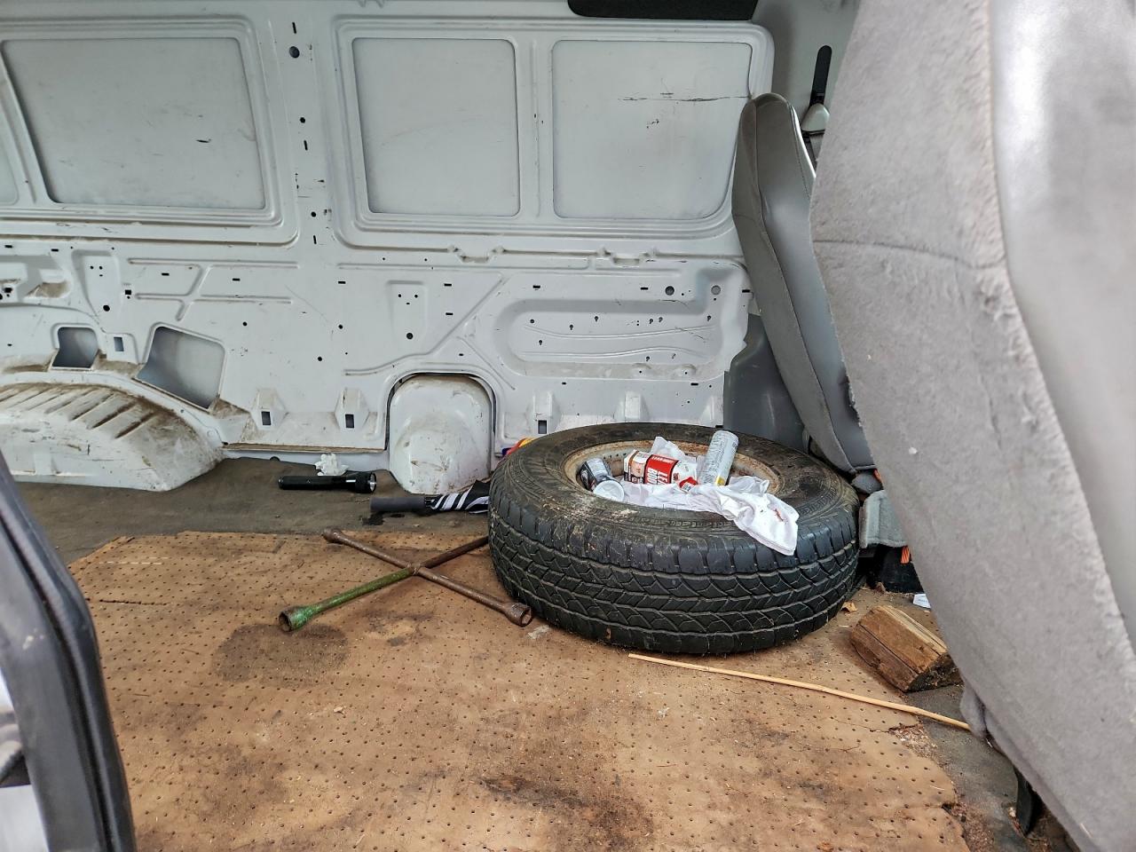 2006 FORD ECONOLINE E250 VAN photo 11