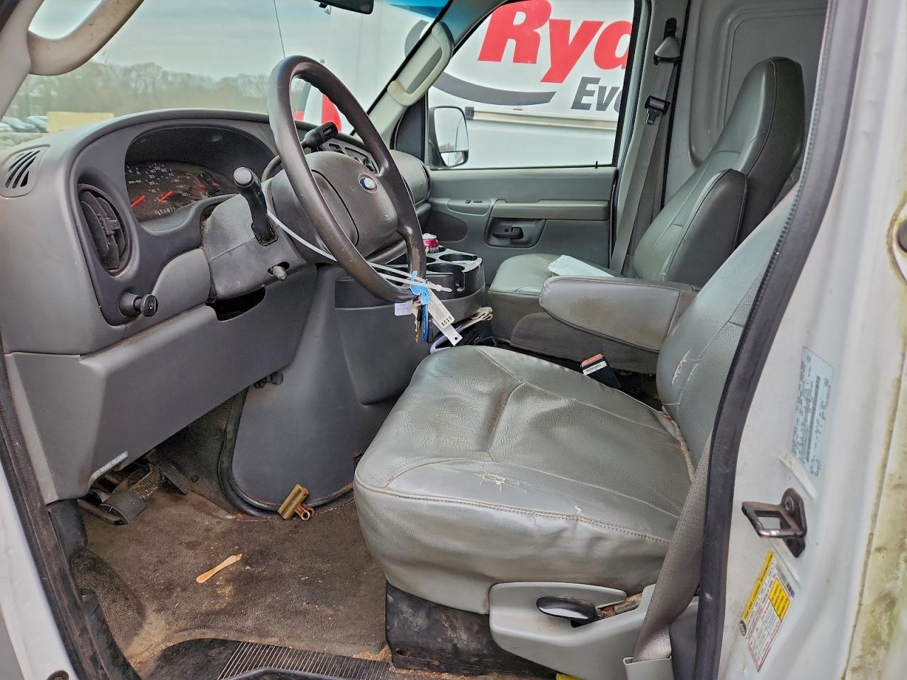 2006 FORD ECONOLINE E250 VAN photo 7