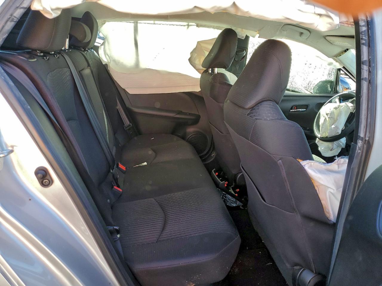 2016 TOYOTA PRIUS TWO photo 10