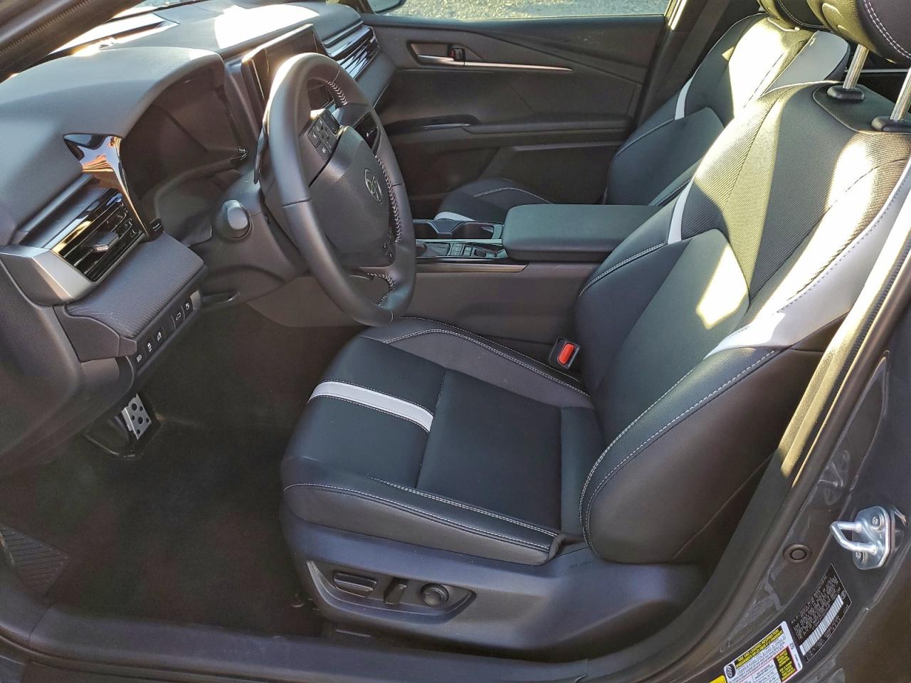 2026 TOYOTA CAMRY XSE photo 13